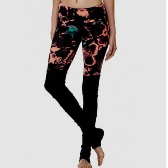 ALO Yoga Pants - ALO Yoga Ribbed Goddess Leggings